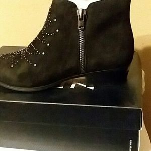 Naturalizer ankle boots